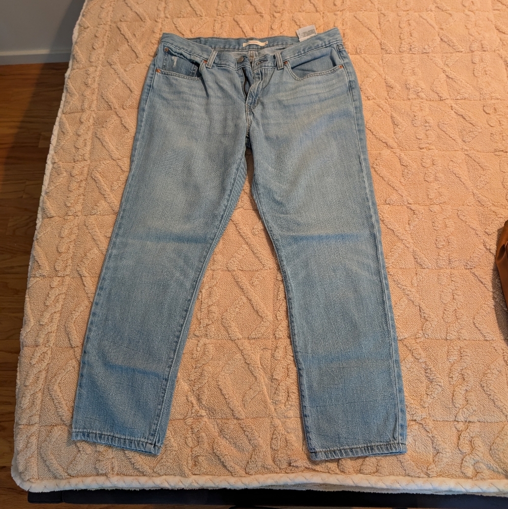 Levis Light Blue Denim Jeans